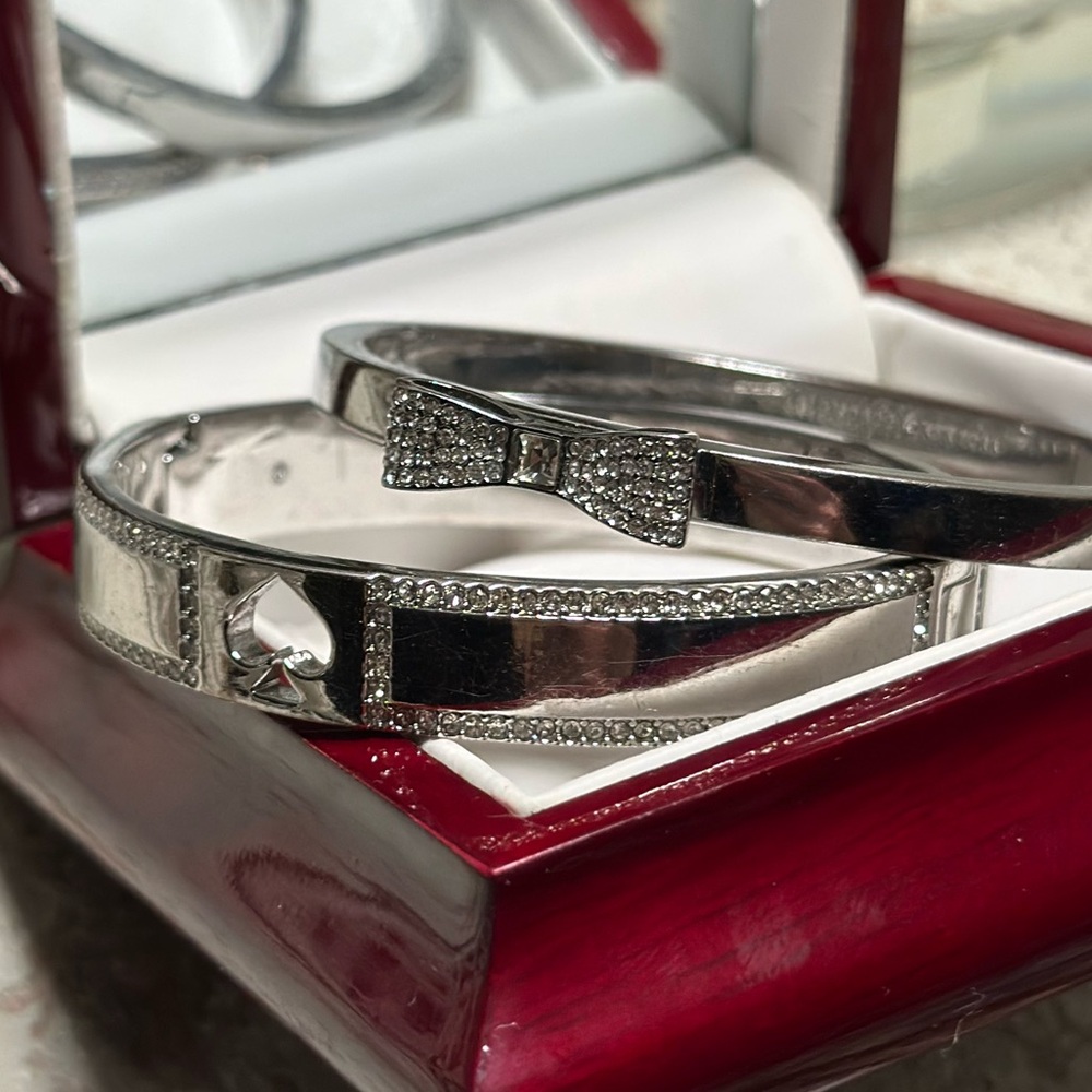 ♠️ Kate Spade Silver and Pavé Clamper Bracelet - Set of 2